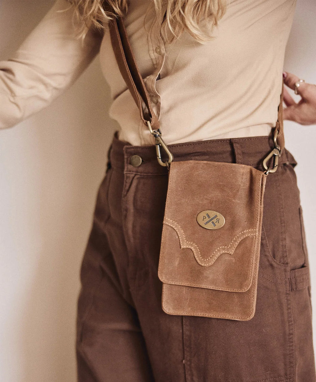 Slow Road Cross Body Phone Satchel - Spicy Cowboy