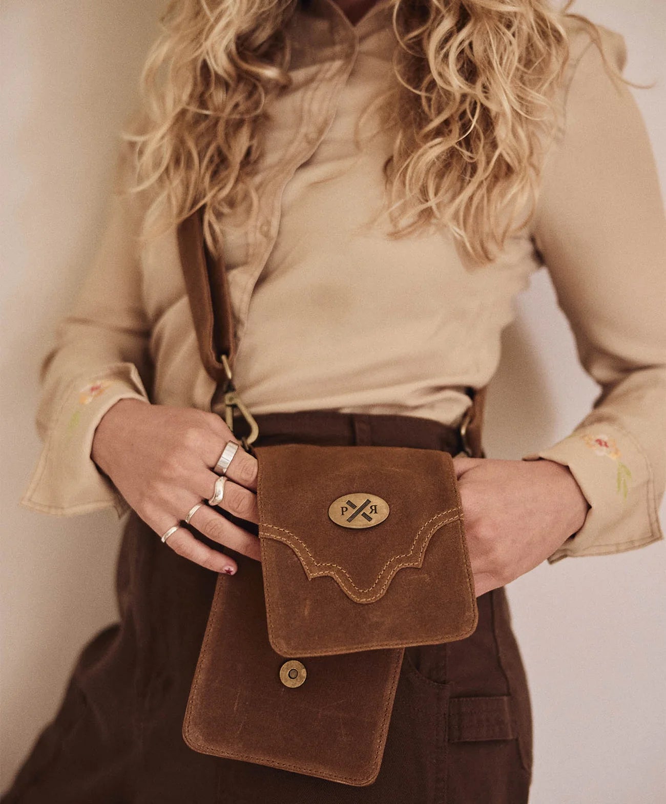 Slow Road Cross Body Phone Satchel - Spicy Cowboy