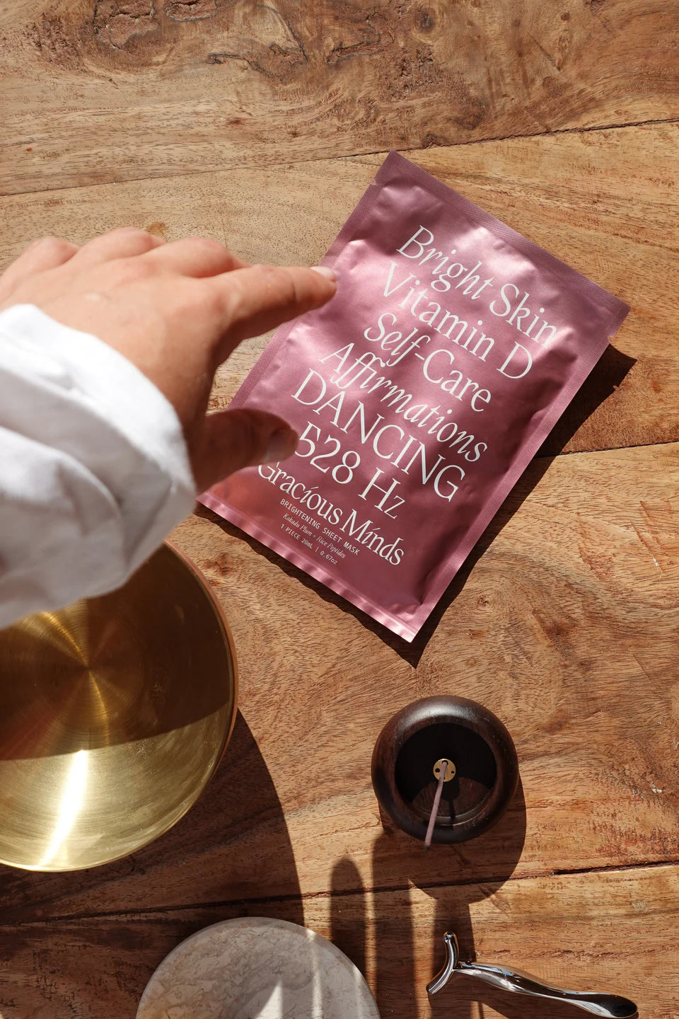 BRIGHTENING SHEET MASK