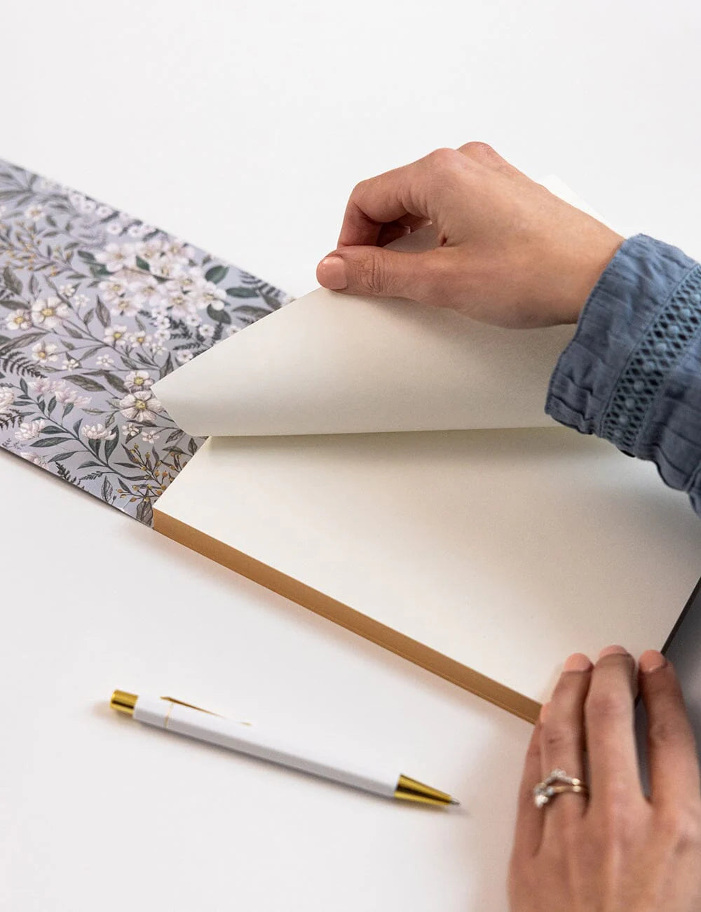 Ivory Garden Notepad Desktop Jotter – The General Kinsfolk
