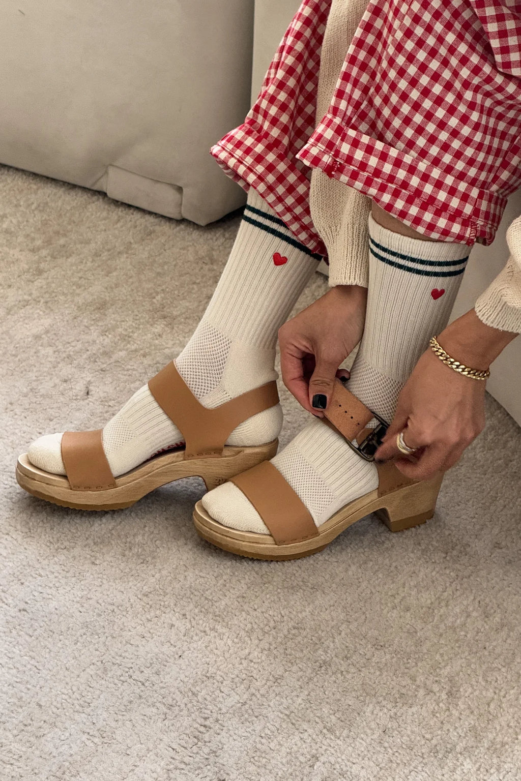 Embroidered Boyfriend Socks - Parchment & Heart