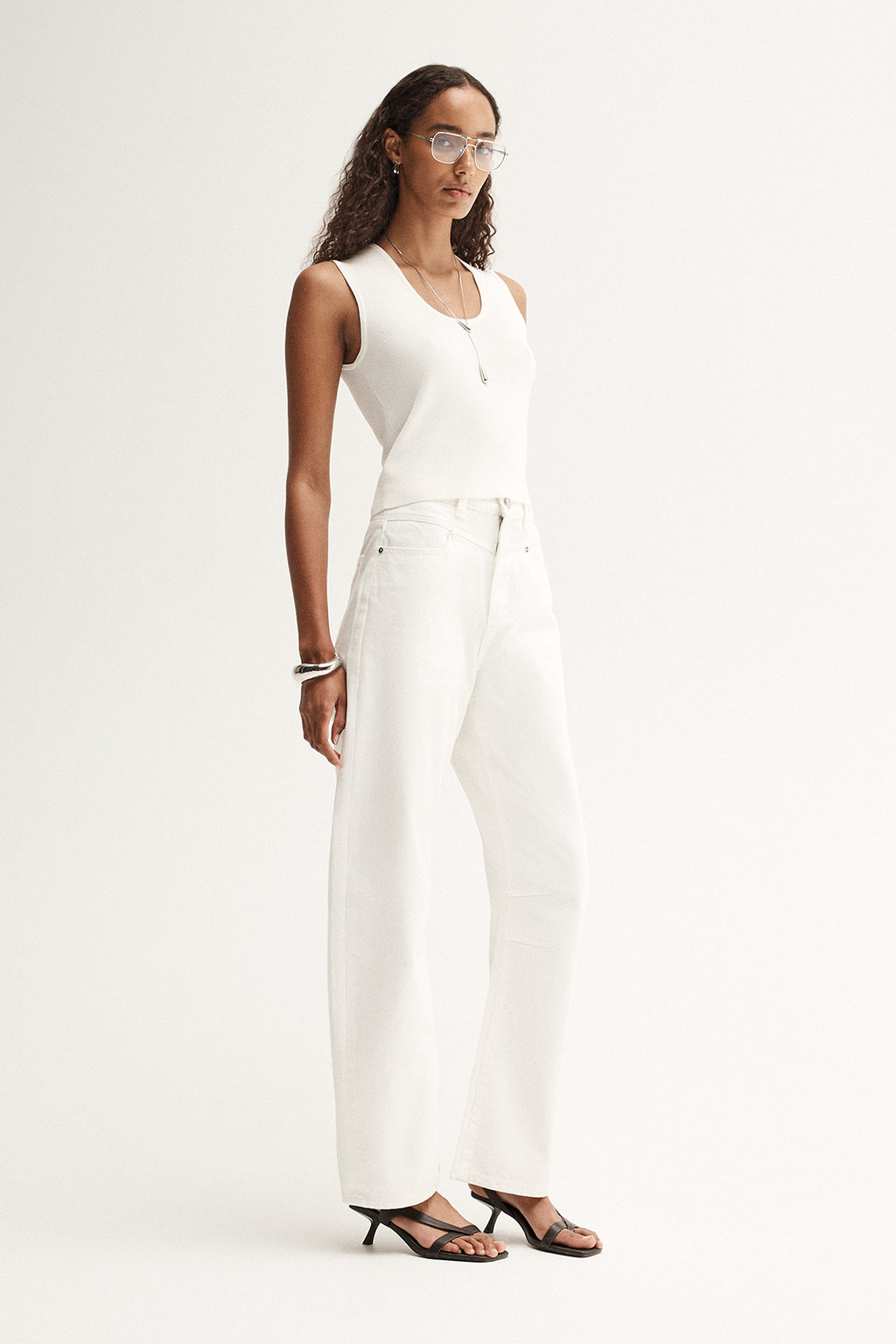 Chelsea Barrel Leg Jean - Ivory