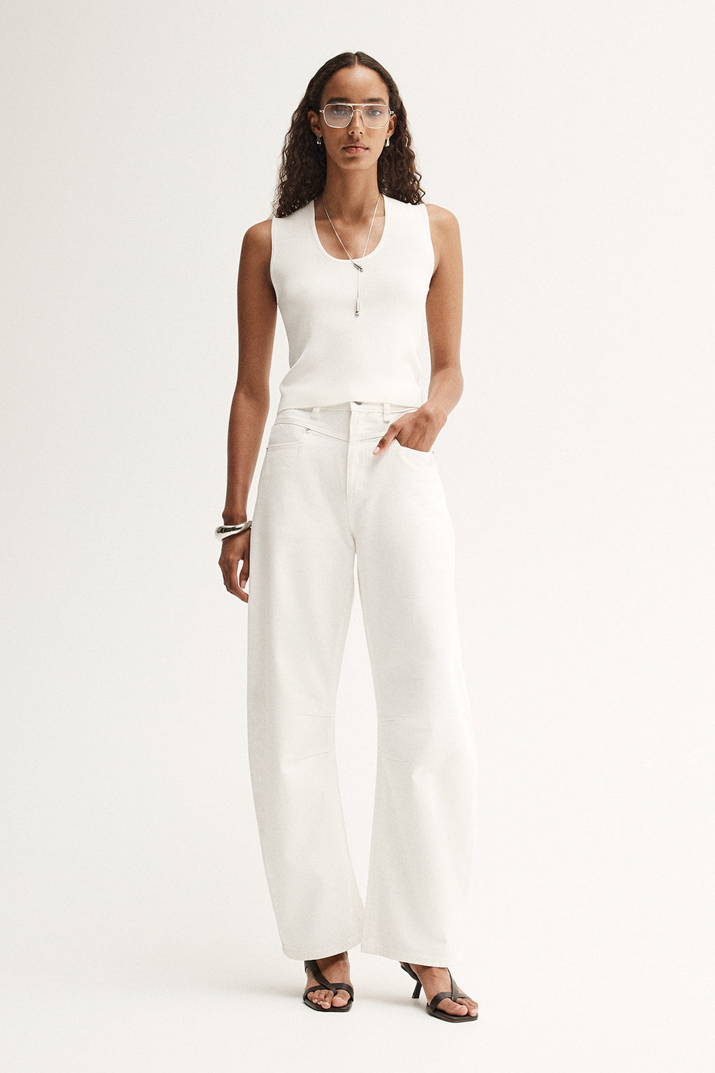Chelsea Barrel Leg Jean - Ivory