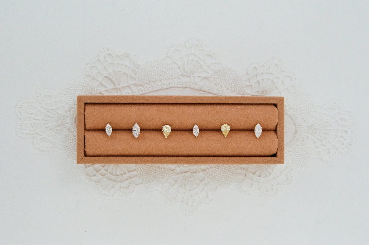 Marquise Studs 2CT - Gold