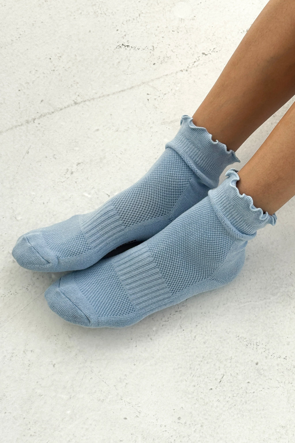 Ruffled Hugger Crew - Periwinkle/Red