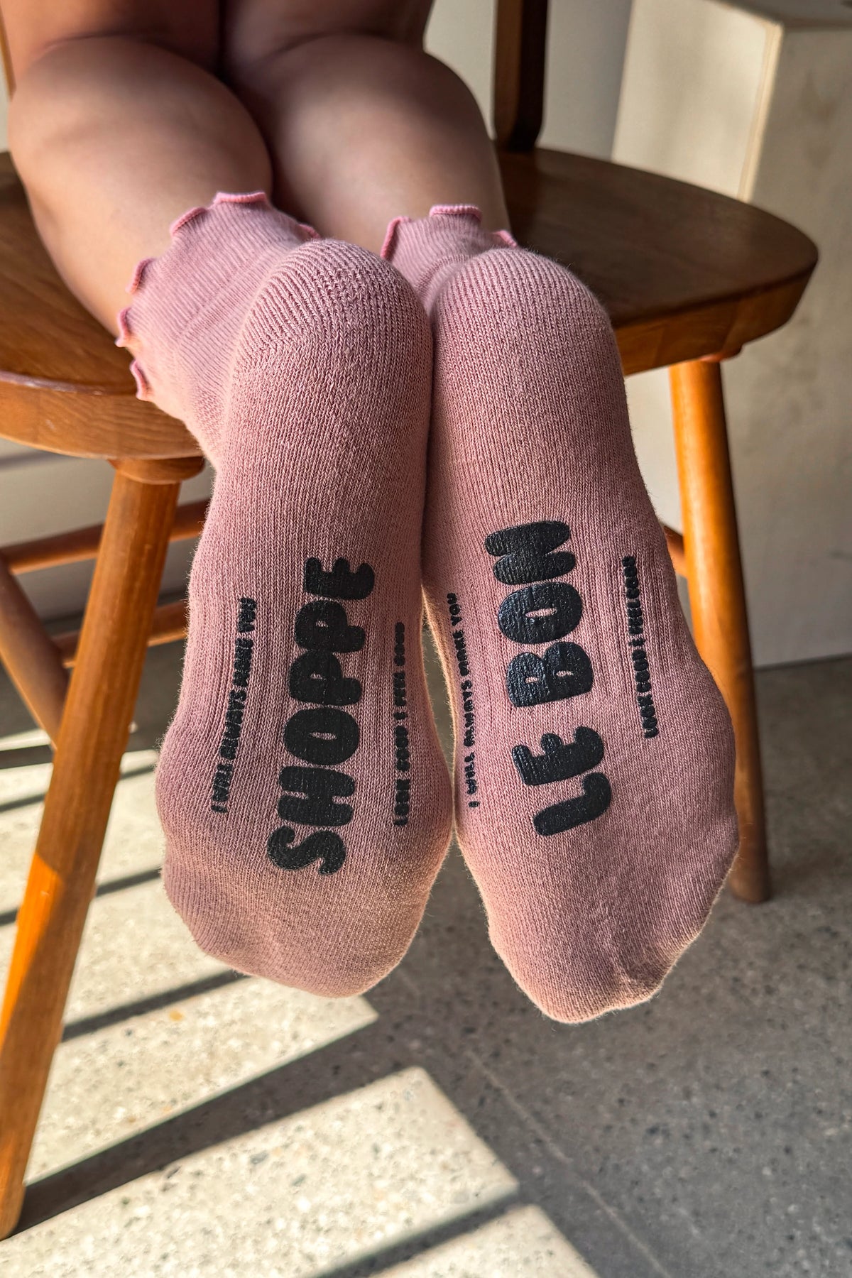 Ruffled Hugger Crew Socks - Vintage Pink