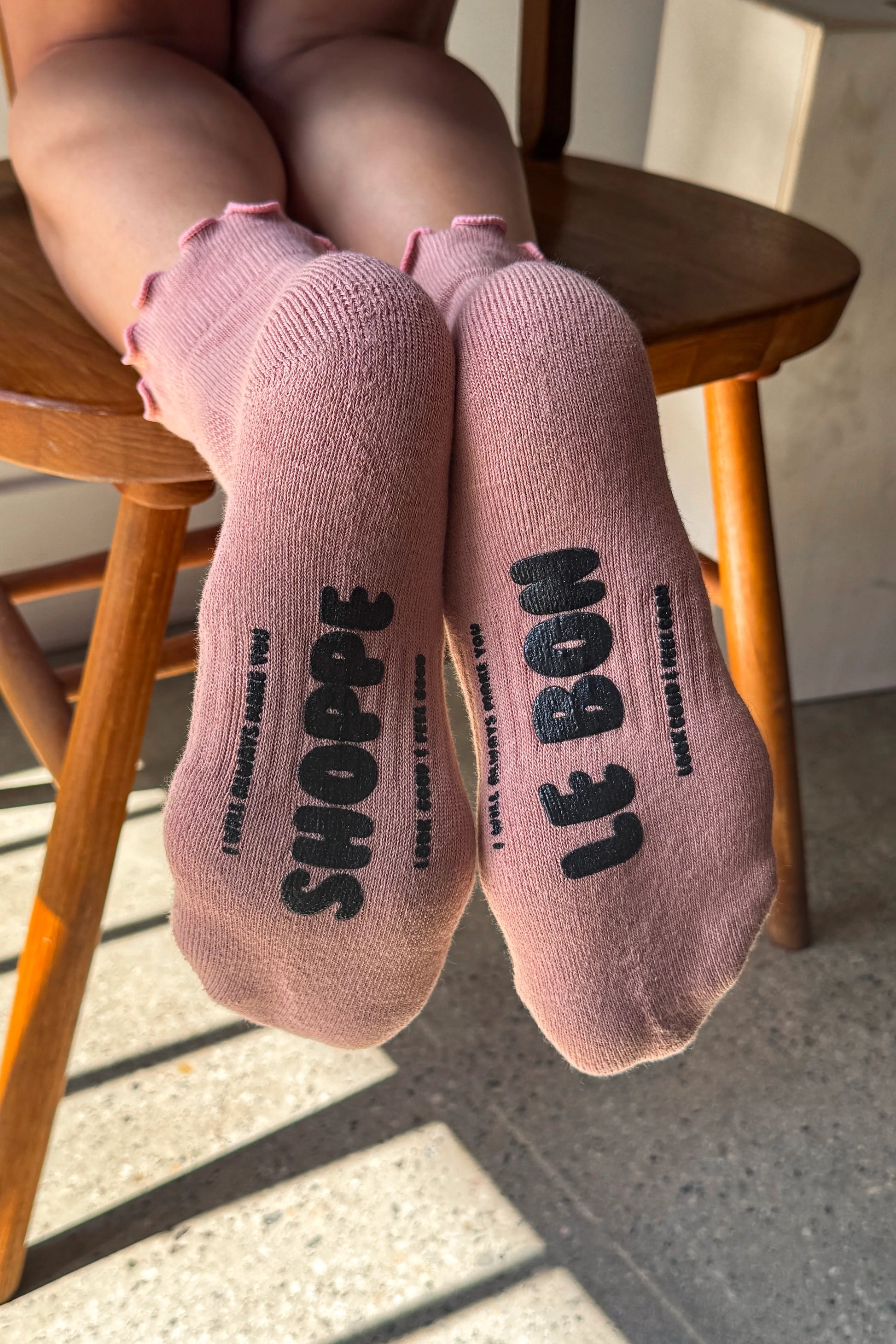 Ruffled Hugger Crew Socks - Vintage Pink