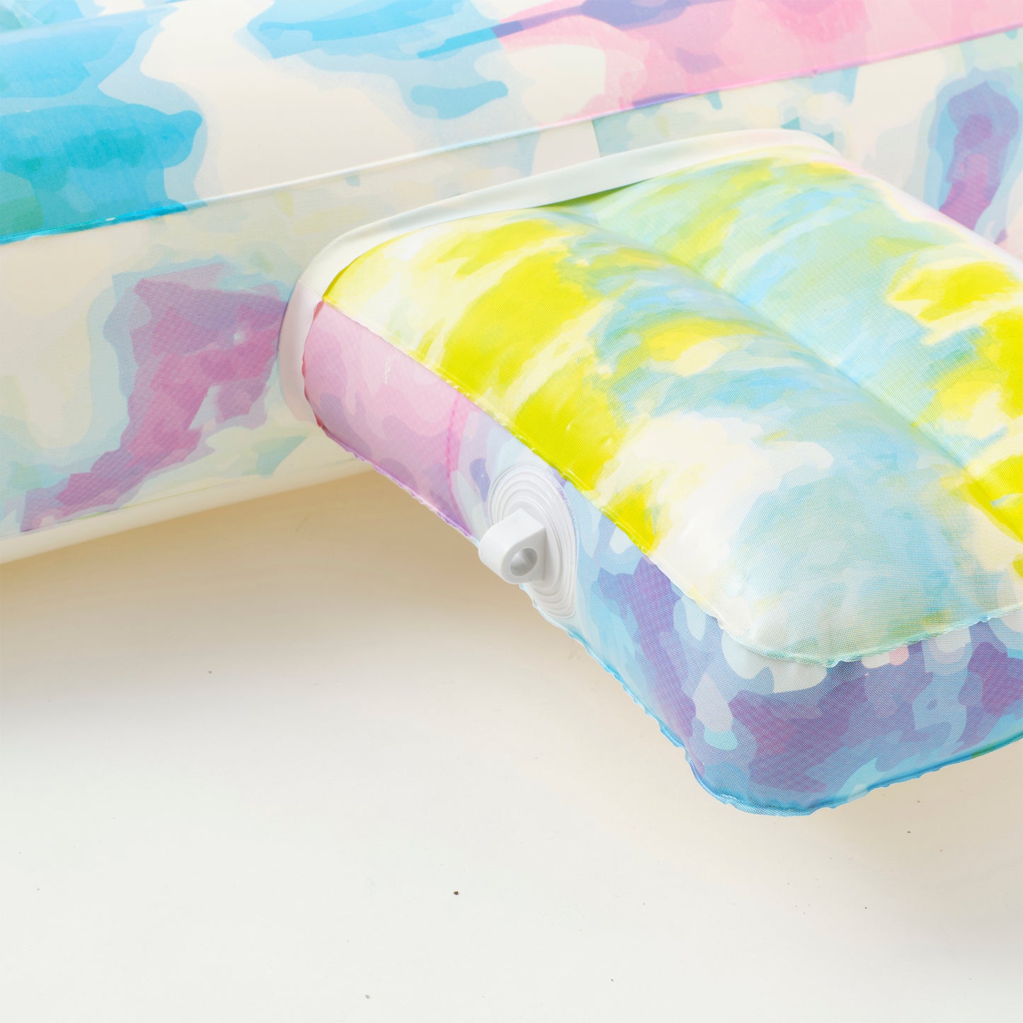 Luxe Lie-On Float - Ice Pop Tie Dye