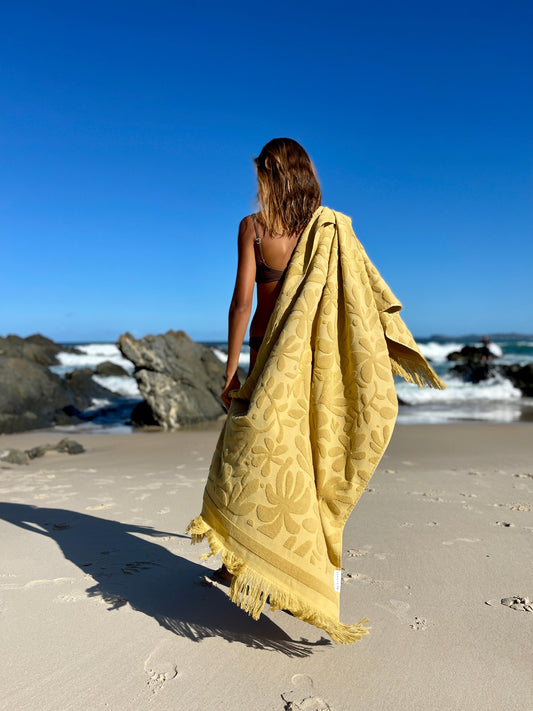 Luxe Towel Mango Bay - Golden Mustard