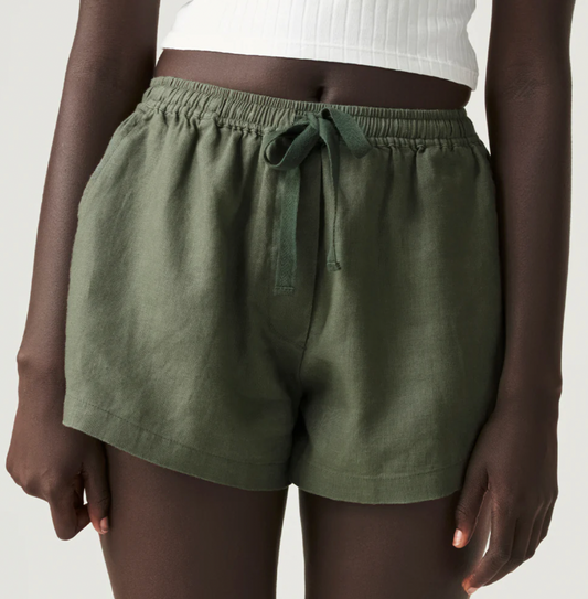 Linen Shorts in Khaki