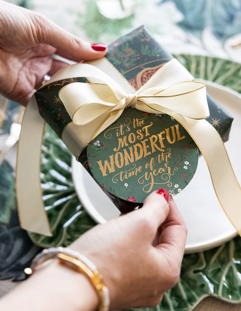 12pk Gift Tag 'An Enchanted Christmas'