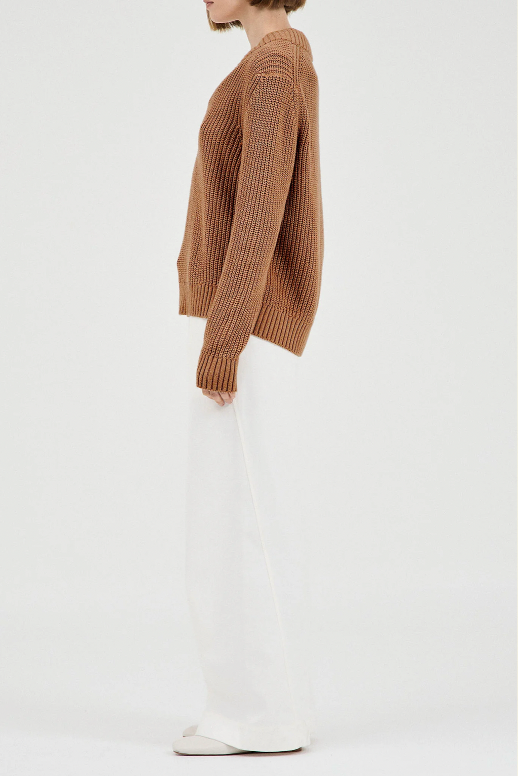 The Cotton-Cashmere V Neck Knit - Camel