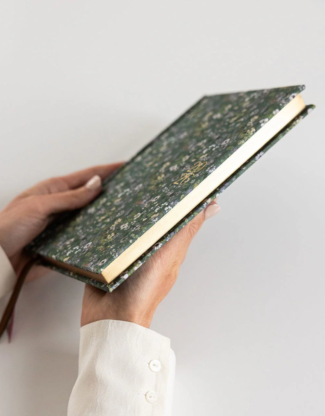 2026 Petite Linen Bound Planner - Summer Perennials