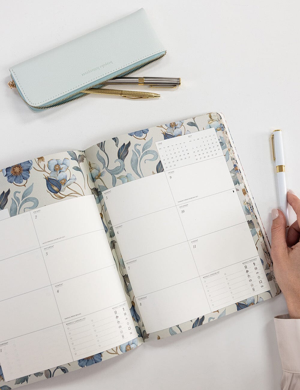 2027 Weekly Calendar Notebook